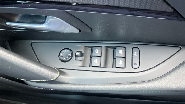 Peugeot 208 1.2 PureTech 100 GT 5dr EAT8 Petrol Hatchback